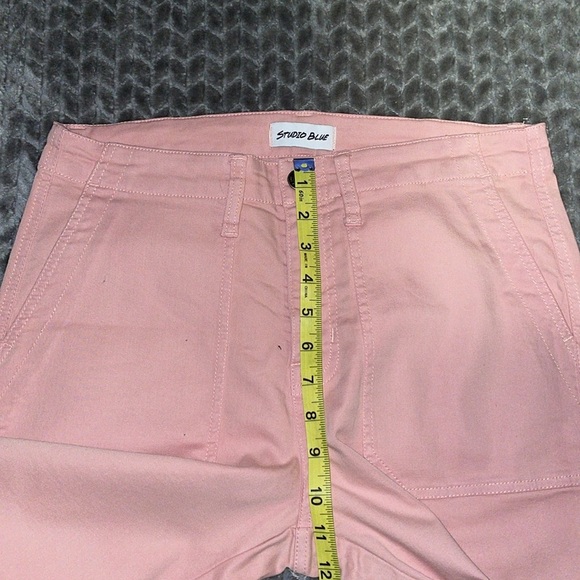 STUDIO BLUE Sophia Relaxed Utility Pocket Pants Light Pink - Size 30. - Picture 11 of 12